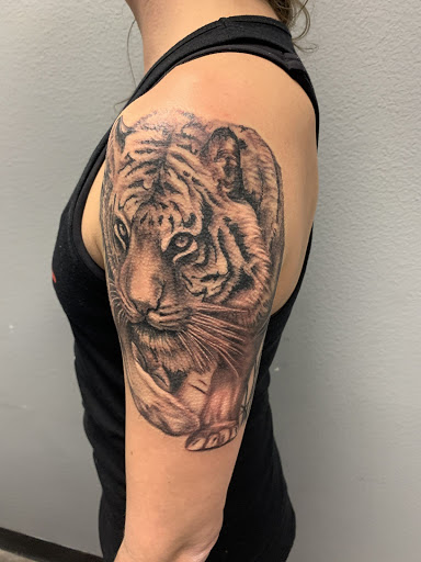 Tattoo Shop «Boss Frog Tattoos», reviews and photos, 4023 W University Dr, McKinney, TX 75071, USA