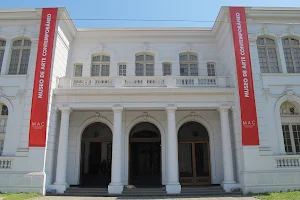 Museo de Arte Contemporáneo (sede Quinta Normal) image