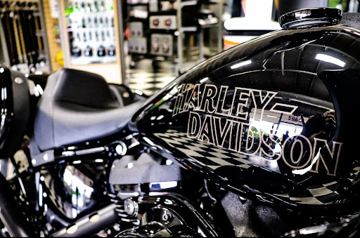 Harley-Davidson Dealer «Queen City Harley-Davidson», reviews and photos, 5960 Dixie Hwy, Fairfield, OH 45014, USA