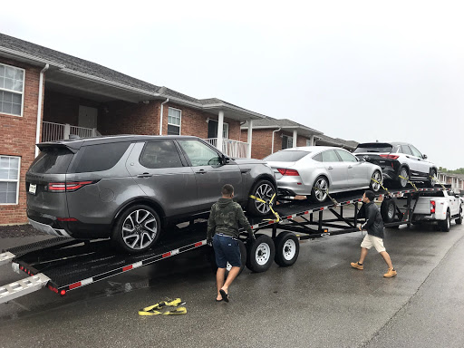 Car Dealer «LUXURY CAR OUTLET», reviews and photos, 751 W Roosevelt Rd, Lombard, IL 60106, USA