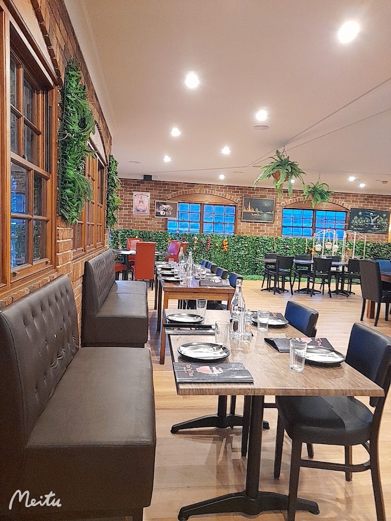 Noi's Thai Restaurant 2790