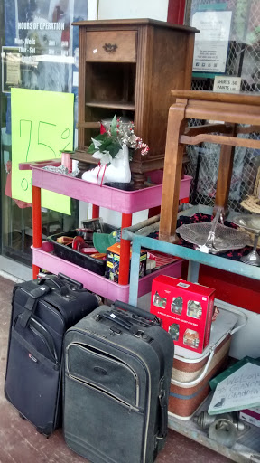 Thrift Store «L S Thrift Store», reviews and photos, 915 E 1st Ave, Mt Dora, FL 32757, USA