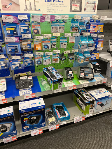 Office Supply Store «Staples», reviews and photos, 24-41 31st St, Astoria, NY 11102, USA