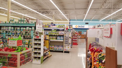 Pet Supply Store «PetSmart», reviews and photos, 1743 Stringtown Rd, Grove City, OH 43123, USA