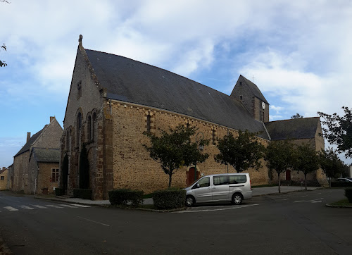 attractions Église Saint-Pierre et Saint-Paul Brulon