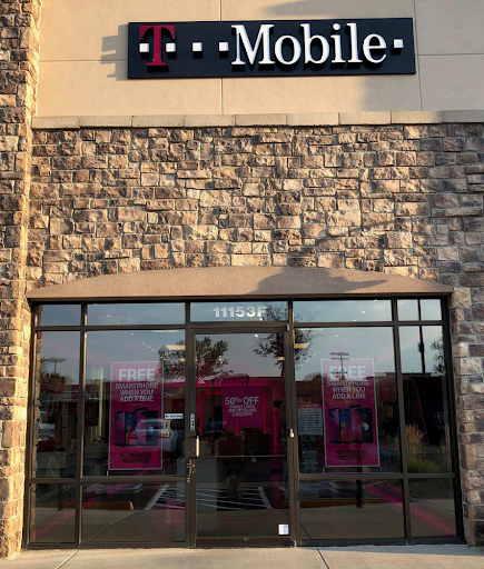 Cell Phone Store «T-Mobile», reviews and photos, 11153 S Parker Rd #5, Parker, CO 80134, USA