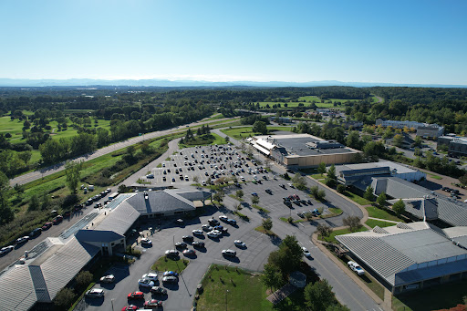 Outlet Mall «Essex Outlets & Cinemas», reviews and photos, 21 Essex Way, Essex Junction, VT 05452, USA