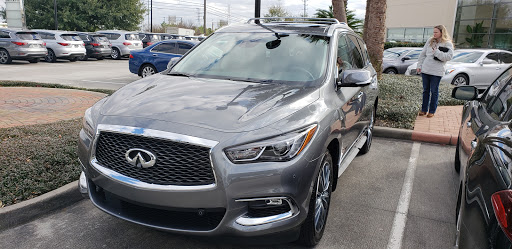 Auto Body Shop «Sewell Collision Center of Houston», reviews and photos, 111 Stage Runn Dr, Houston, TX 77090, USA