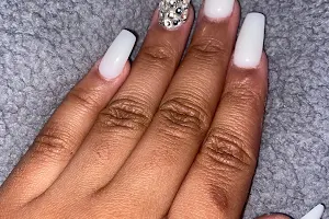 E Nails image