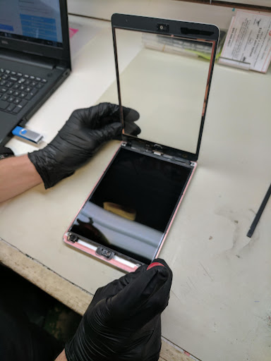 Electronics Repair Shop «CPR Cell Phone Repair Wentzville», reviews and photos, 1828 Wentzville Pkwy, Wentzville, MO 63385, USA