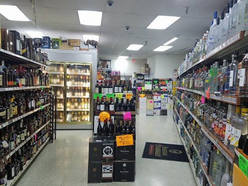 Liquor Store «Davie Discount Liquors & Wine», reviews and photos, 8856 W State Rd 84, Davie, FL 33324, USA