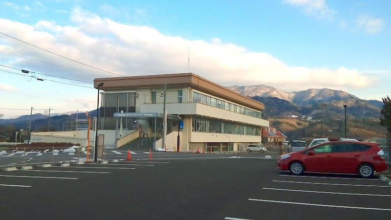 富士川町民会館