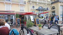 Atmosphère du Restaurant français L'Encas à Cabourg - n°3