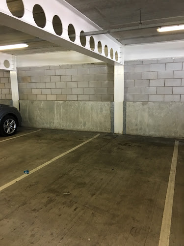 Reviews of Dunbar St Parking in Belfast - Parking garage