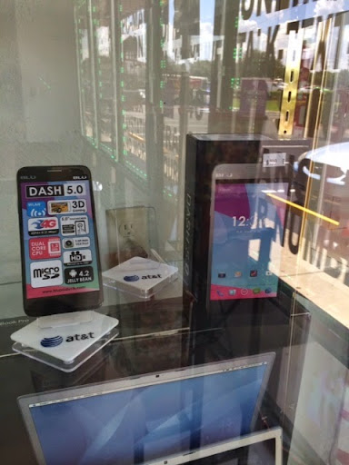 Computer Store «Plugged Inn Computers & Cell phones», reviews and photos, 6325 N Orange Blossom Trail #125, Orlando, FL 32810, USA