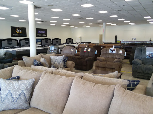 Furniture Store «Evansville Overstock Warehouse Furniture & Mattress», reviews and photos, 201 N Green River Rd, Evansville, IN 47715, USA