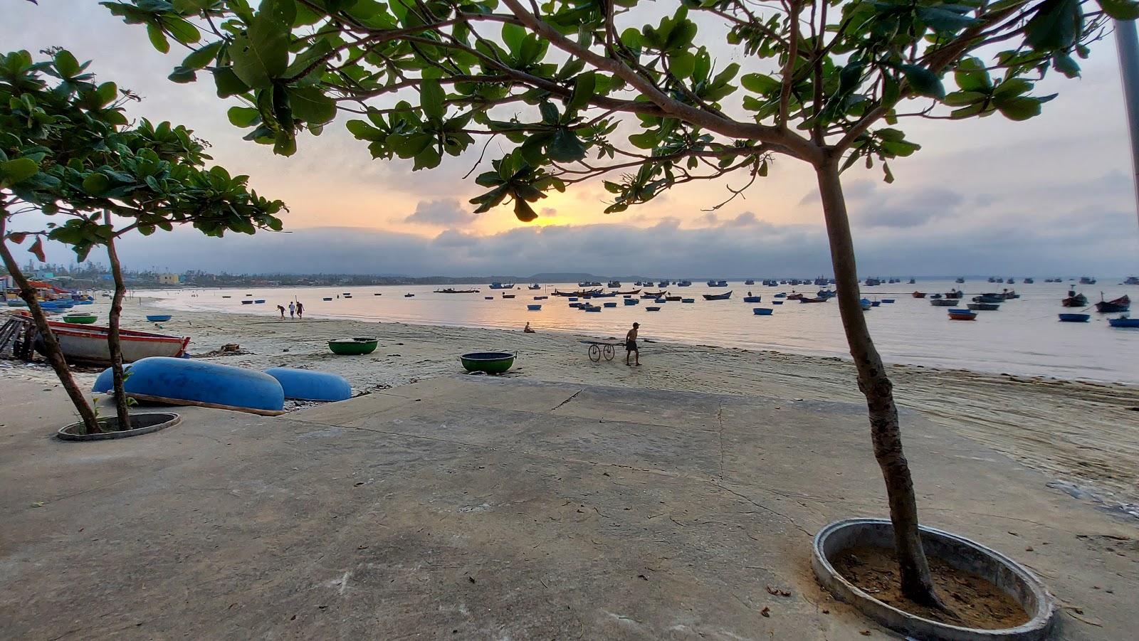 Foto di Binh Chau Beach con parzialmente pulito livello di pulizia