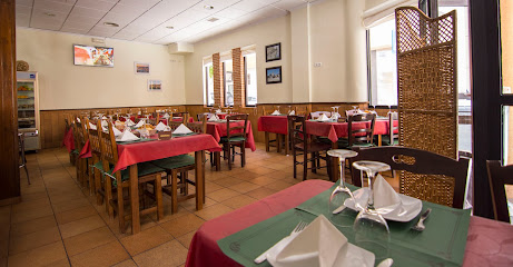 Restaurante Casa do Bacalhau - C. Garganta los Nogales, 2, 10300 Navalmoral de la Mata, Cáceres, Spain