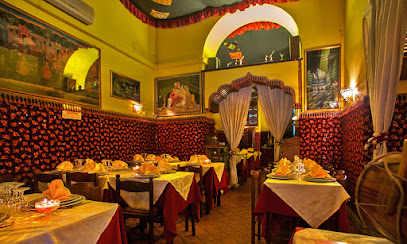 Himalaya Kashmir, Indo-Pakistan Restaurant - Via Principe Amedeo, 325/327, 00185 Roma RM, Italy