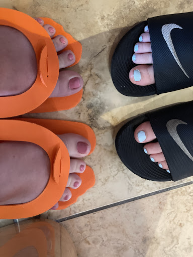 Nail Salon «D J Nails Day Spa Salon», reviews and photos, 987 N Walnut Creek Dr, Mansfield, TX 76063, USA