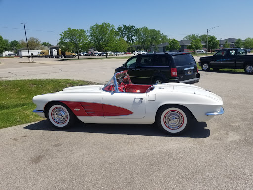 Used Car Dealer «D J Auto Sales», reviews and photos, 3815 16th Ave SW, Cedar Rapids, IA 52404, USA