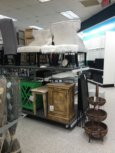 Clothing Store «Ross Dress for Less», reviews and photos, 13065 Lee Jackson Memorial Hwy, Fairfax, VA 22033, USA