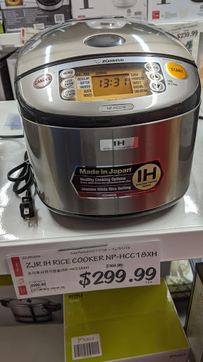 Korean Grocery Store «H Mart», reviews and photos, 2700 Lawrenceville-Suwanee Rd, Suwanee, GA 30024, USA