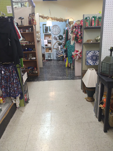 Antique Store «Craftiques Mall - Bandera Road», reviews and photos, 6751 Bandera Rd, San Antonio, TX 78238, USA