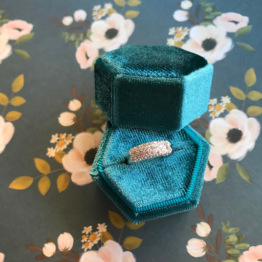 Jewelry Store «Joint Venture Estate Jewelers», reviews and photos, 185 King St, Charleston, SC 29401, USA