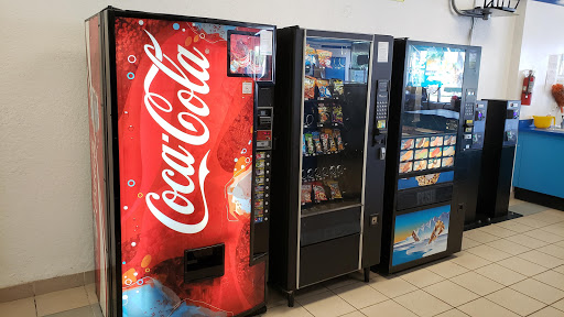 Dry Cleaner «Stolls Eco Cleaners», reviews and photos, 3610 N Andrews Ave, Fort Lauderdale, FL 33309, USA