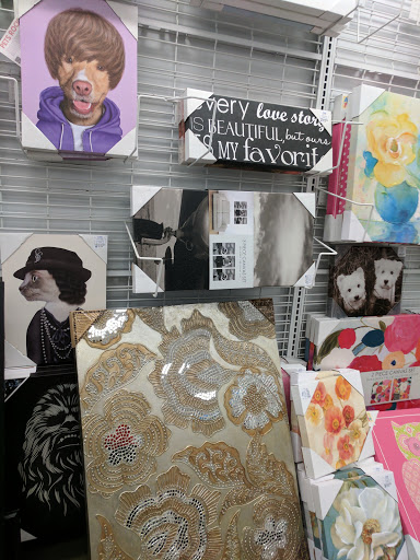 Clothing Store «Ross Dress for Less», reviews and photos, 902 Sepulveda Blvd, Harbor City, CA 90710, USA