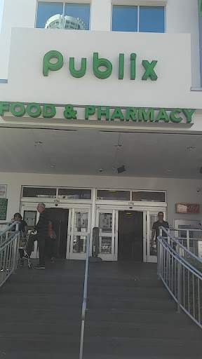 Supermarket «Publix Super Market at 18Biscayne Shopping Center», reviews and photos, 1776 Biscayne Blvd, Miami, FL 33132, USA