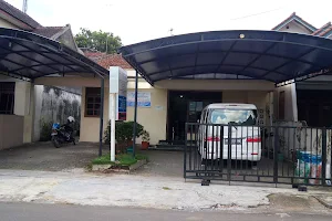 Klinik Hasnaliya dr Rahmalina SpOG image