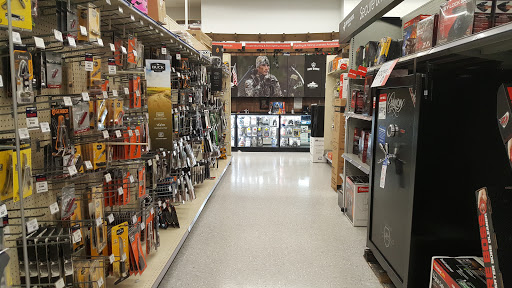 Sporting Goods Store «Academy Sports + Outdoors», reviews and photos, 1351 S Interstate Hwy 35, Round Rock, TX 78664, USA