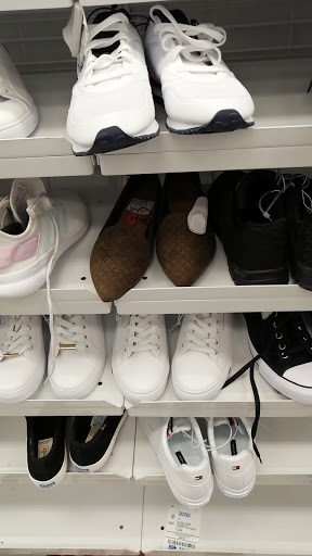 Clothing Store «Ross Dress for Less», reviews and photos, 8540 Fourwinds Dr, Windcrest, TX 78239, USA