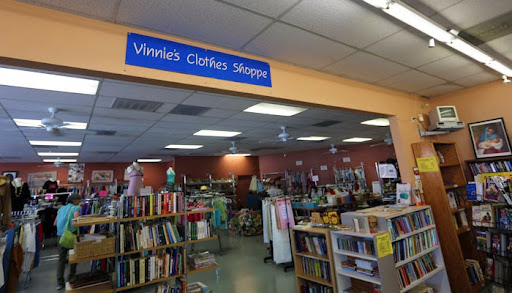 Non-Profit Organization «Society of St. Vincent de Paul - Bell Road Thrift Store», reviews and photos, 2945 E Bell Rd, Phoenix, AZ 85032, USA