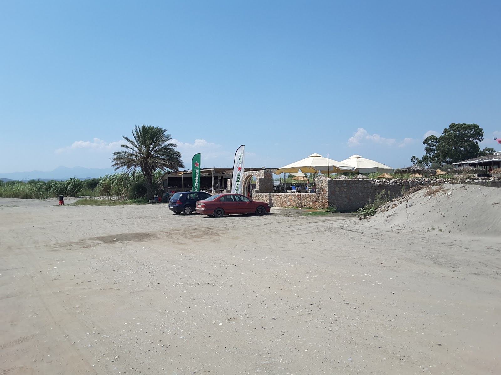 Elos beach'in fotoğrafı - rahatlamayı sevenler arasında popüler bir yer