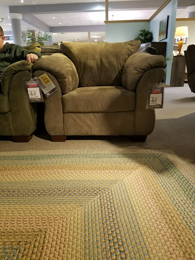 Mattress Store «Wolf Furniture», reviews and photos, 4661 Lindle Rd, Harrisburg, PA 17111, USA