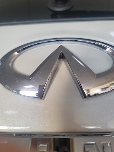 Glendale INFINITI image