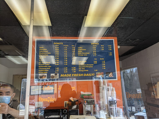 Donut Shop «Clifton Donut Shop», reviews and photos, 2317 Brownsboro Rd, Louisville, KY 40206, USA