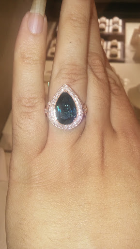 Jewelry Store «Jared Jewelry Boutique», reviews and photos, 278 West Market, Bloomington, MN 55425, USA