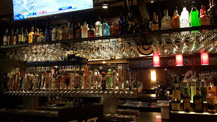 Bar Louie - The Village at Allen - 190 E Stacy Rd #1000, Allen, TX 75002