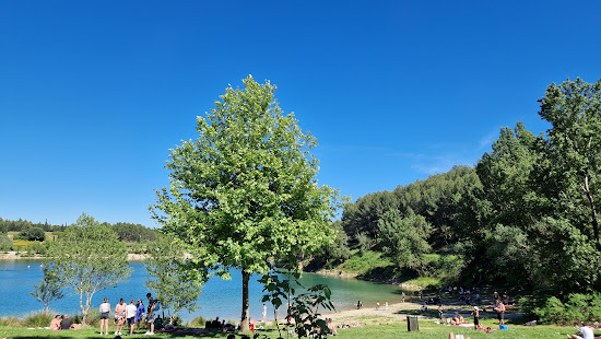 Lac du Cres Beach