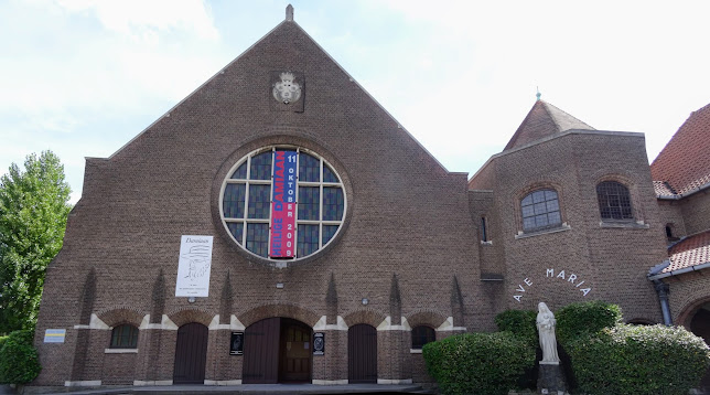 Beoordelingen van Damiaankerk in Kortrijk - Kerk
