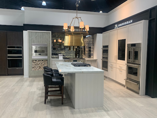 Furniture Store «Jeff Lynch Appliance & TV Ctr», reviews and photos, 17 Roper Mountain Road, Greenville, SC 29607, USA