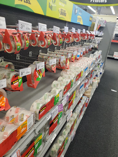 Office Supply Store «Staples», reviews and photos, 4610 N Clark St, Chicago, IL 60640, USA