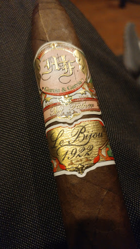 Tobacco Shop «Fume Cigar Shop & Lounge», reviews and photos, 415 Bloomfield Ave # 1, Montclair, NJ 07042, USA