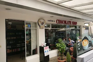 CACAO & CACAO Chocolate & Coffee Shops image
