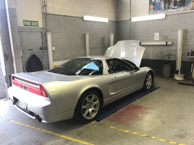 Barry Clarke Automotive Ltd - Auto repair shop