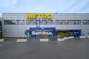 METRO Nanterre image